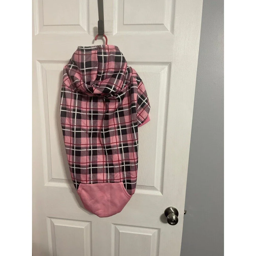 EXPAWLORER Plaid Dog Hoodie with Leash Hole Size XL New With Tag